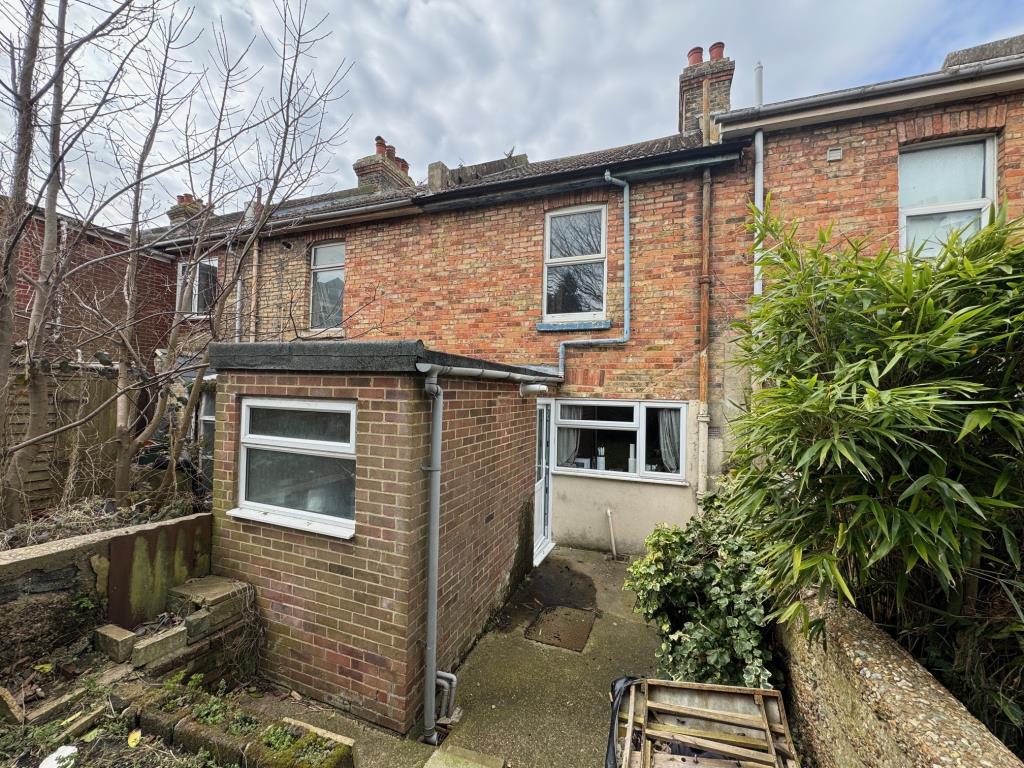 Lot: 112 - FREEHOLD STATUTORY INVESTMENT - Rear of property